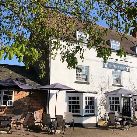 The White Hart Hotel Sherington Kültér fotó